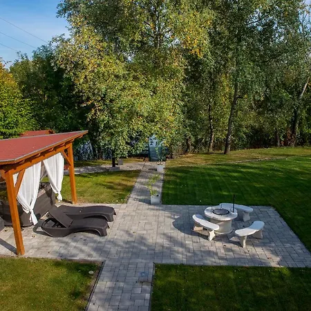 Koeroesparti Wellness Fahaz Holiday home *